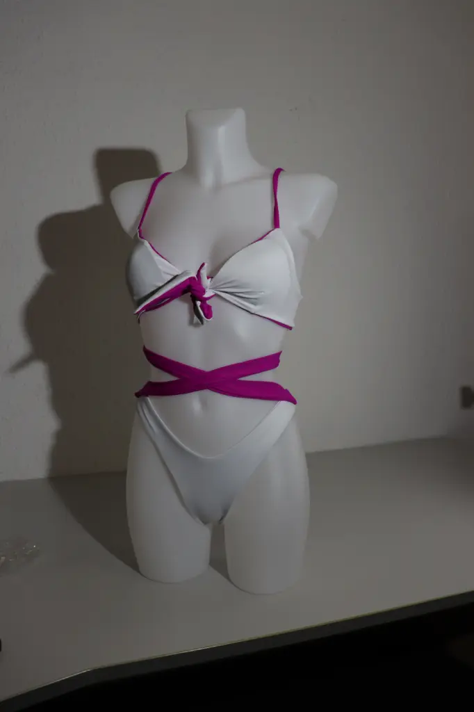 NUDO PURPURA 