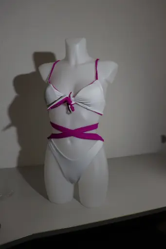 NUDO PURPURA 